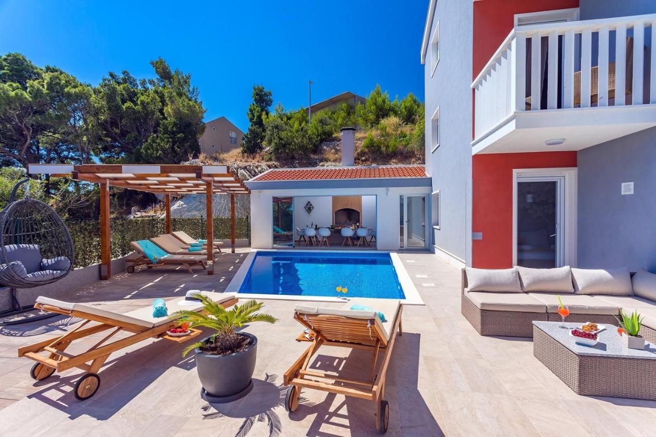 Villa Matan - Only 200M From The Sandy Beaches, Private 28M2 Pool Omiš Zewnętrze zdjęcie